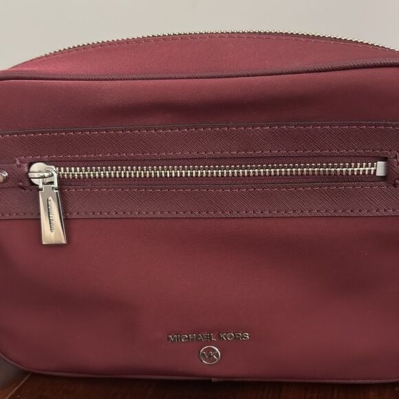 NWOT Michael Kors Jet Set Charm Large East/West Crossbody - Picture 2 of 15